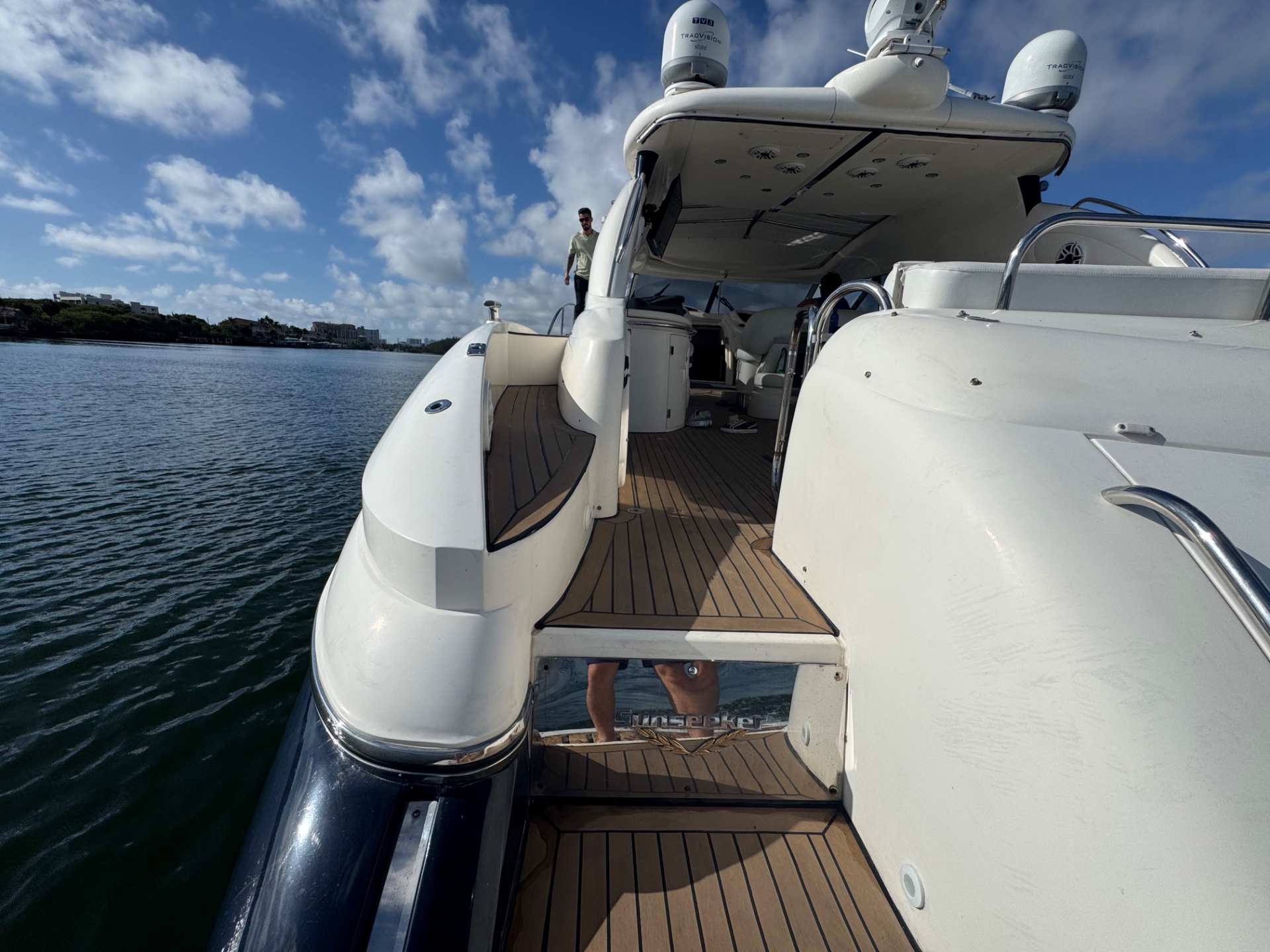 Yacht Photo 25